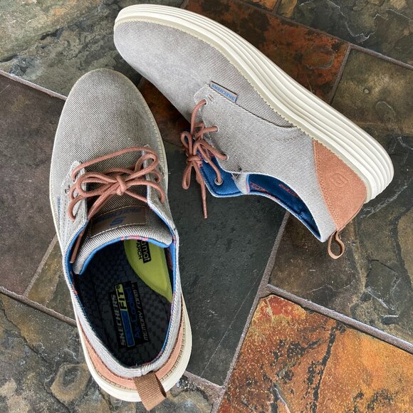SKECHERS Men Shoes, size US 10.5, Beige Color - Picture 1 of 9